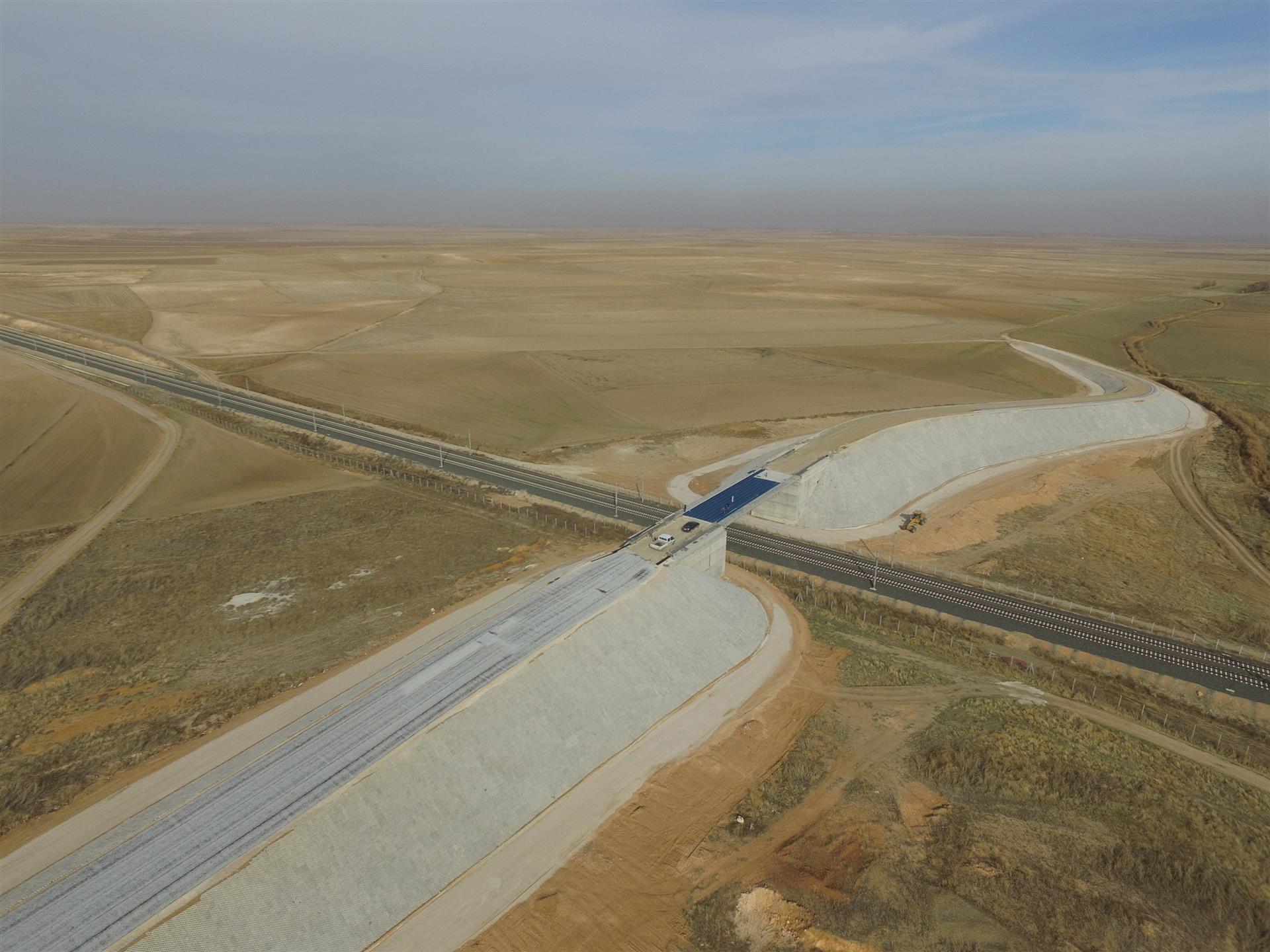 Ankara (Polatlı) - Konya yüksek hızlı tren hattı 6 adet karayolu üstgeçit yapım işi