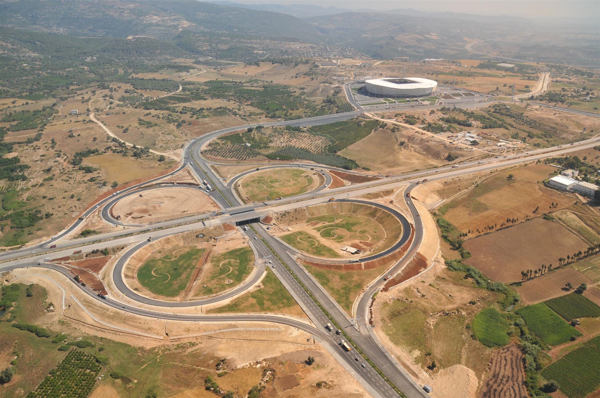 Mersin Olimpiyat Stadı otoyol bağlantı yolları