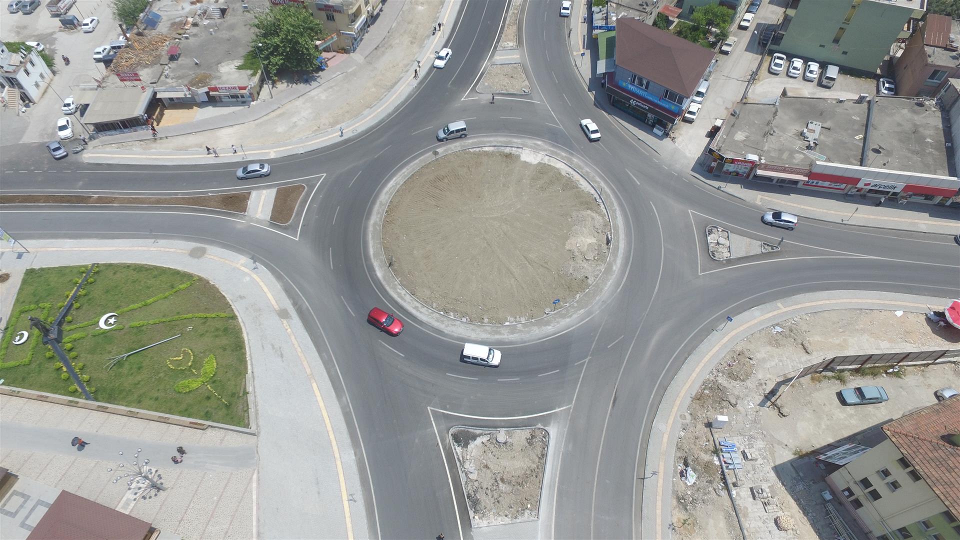 Kadirli-Osmaniye yolu bitümlü sıcak karışım kaplama yapım işi