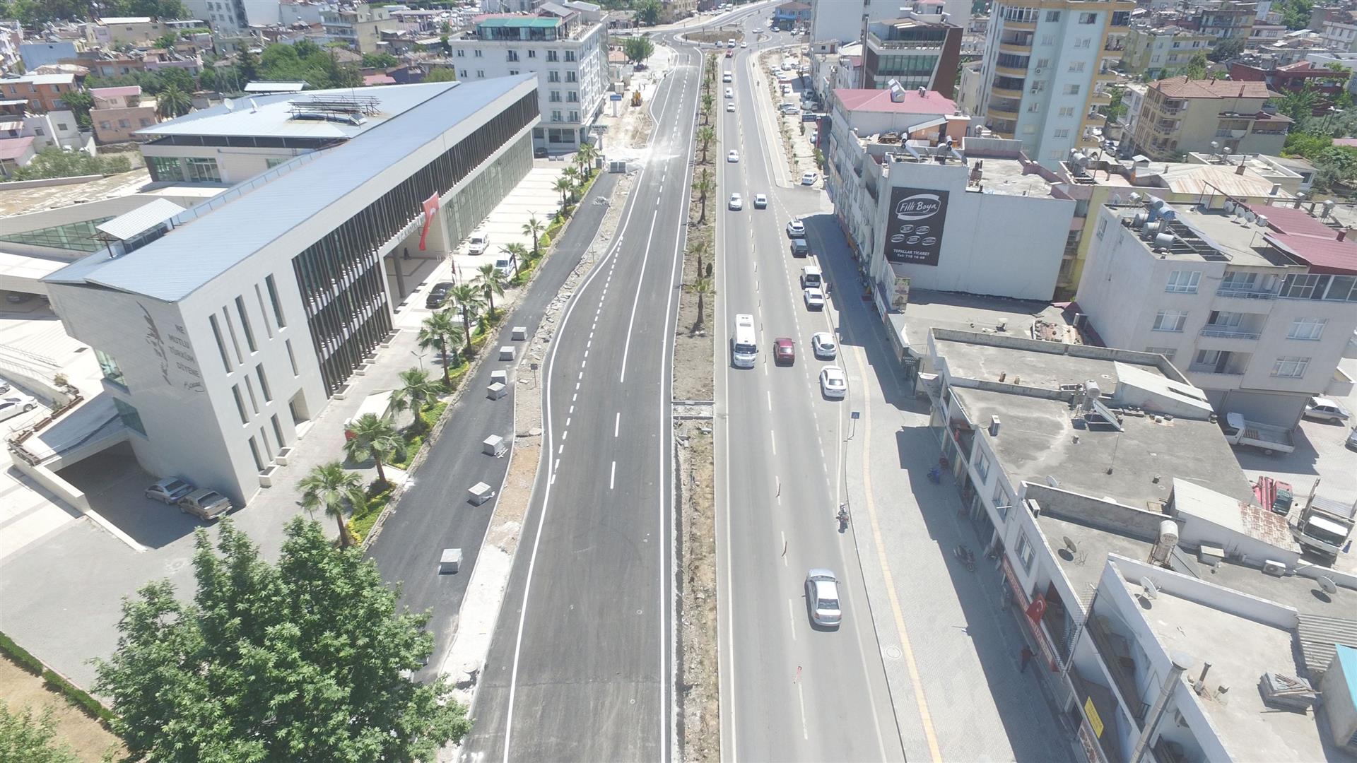 Kadirli-Osmaniye yolu bitümlü sıcak karışım kaplama yapım işi