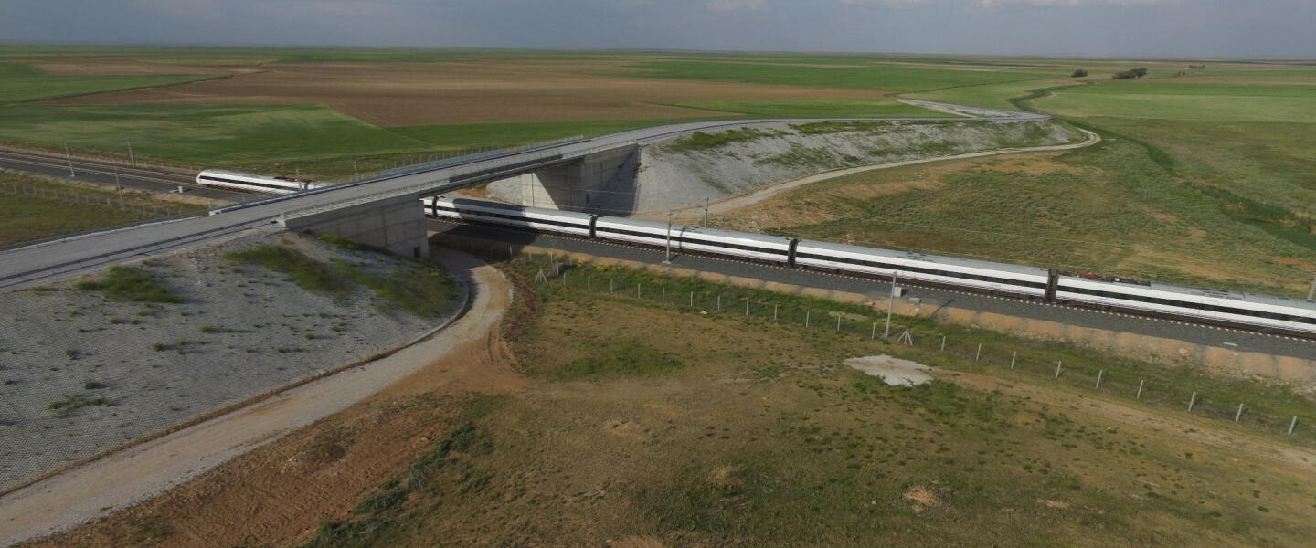 Ankara (Polatlı) - Konya yüksek hızlı tren hattı 6 adet karayolu üstgeçit yapım işi